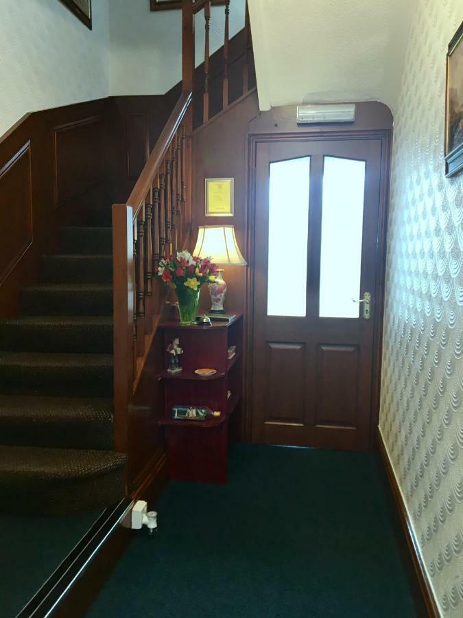 Sunnymead Guest House Aberystwyth Bagian luar foto