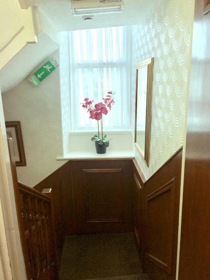 Sunnymead Guest House Aberystwyth Bagian luar foto